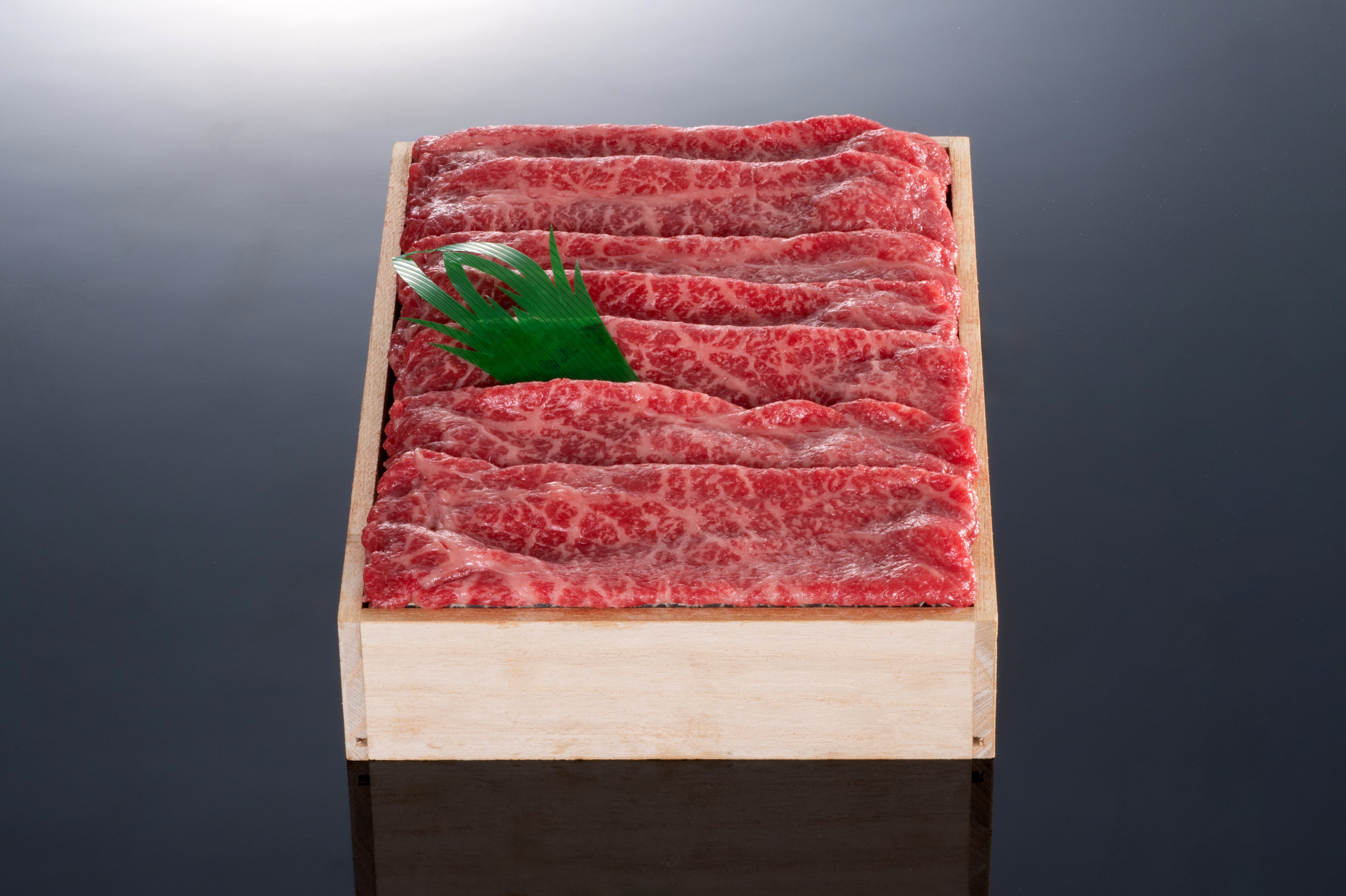 松阪牛　A5　モモ　しゃぶしゃぶ肉